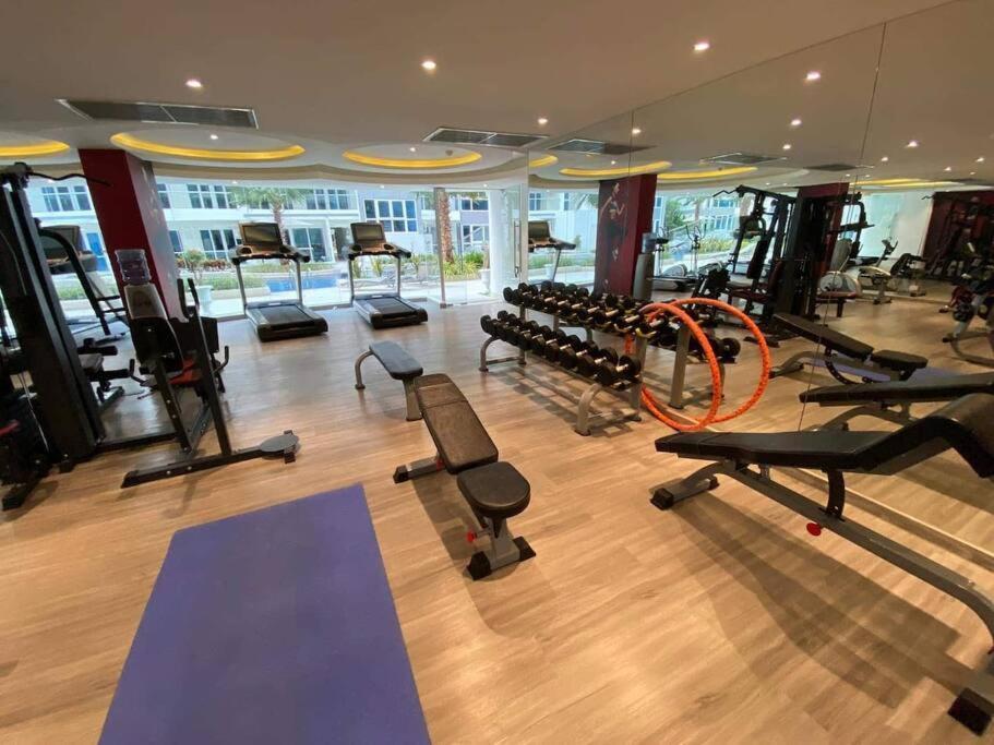 Appartement Large Luxury, Pool View, Grand Avenue, Pattaya E202 Extérieur photo