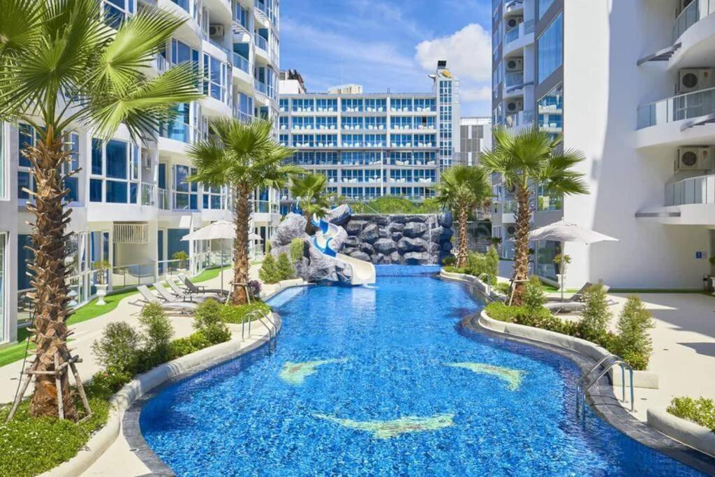 Appartement Large Luxury, Pool View, Grand Avenue, Pattaya E202 Extérieur photo